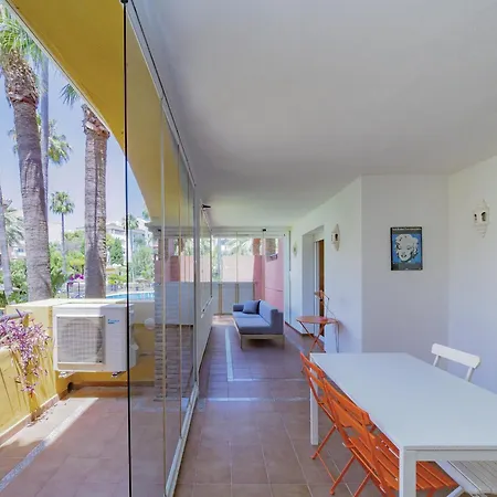 Cubo's Conde Rudi Pool&parking Διαμέρισμα Μαρμπέλλα