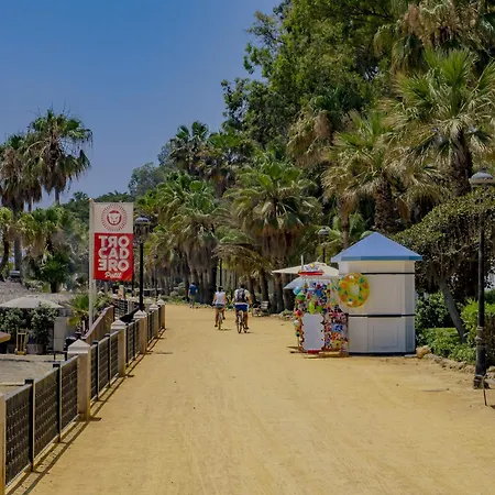 Cubo's Conde Rudi Pool&parking Διαμέρισμα *